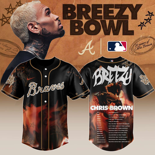 A Braves x Chris Brown "Breezy Bowl XX Stadium World Tour" 2025 Jersey Editions Limited + Selling Out Fast